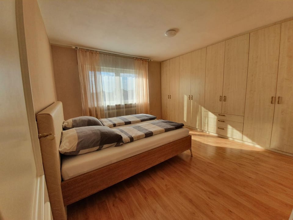 Bed, Bedroom, wardrobe