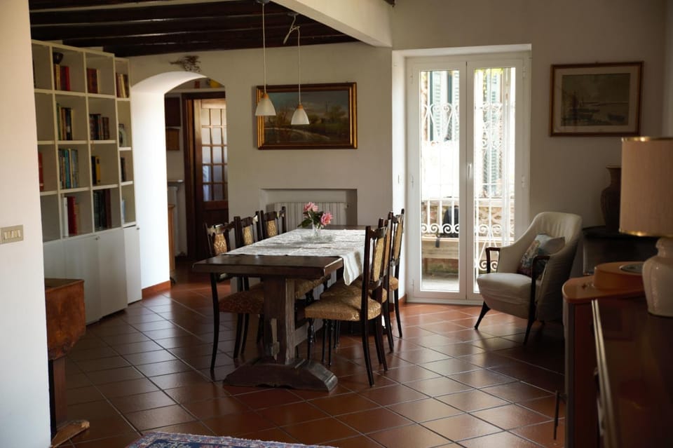 Communal lounge/ TV room, Living room, Dining area, Meeting/conference room