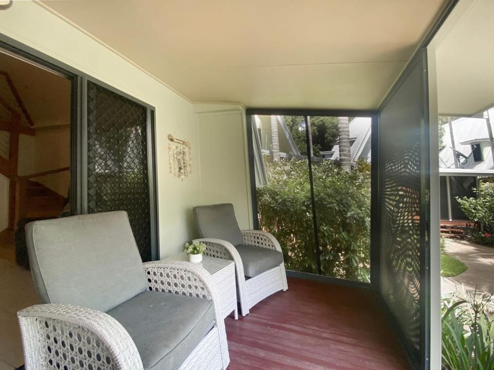 Canopy Chalet 4 Chalet in Yates Street