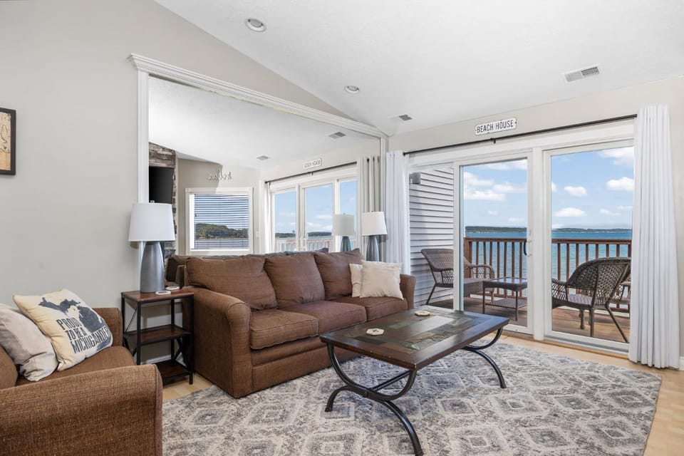 Beachside 329 Waterfront Condo Apartment in Michigan