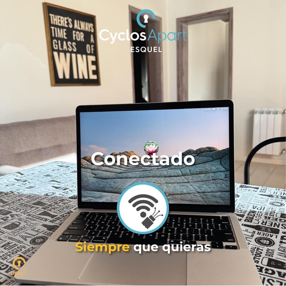 Text overlay, internet