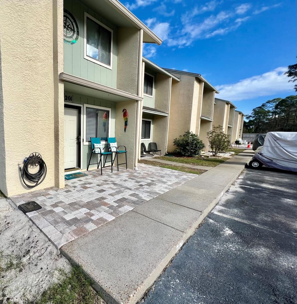 Compass Cove at Gulf Highlands by Nautical Properties Vacation Rentals House in Long Beach
