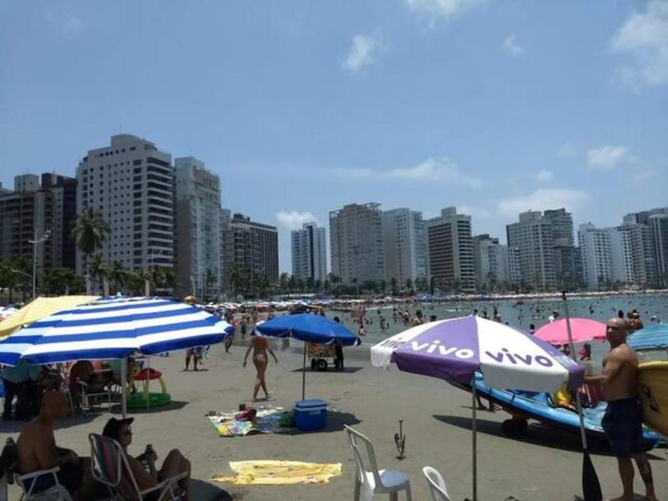 Ap. aconchegante na Astúrias, Guarujá - SP Apartment in State of São Paulo