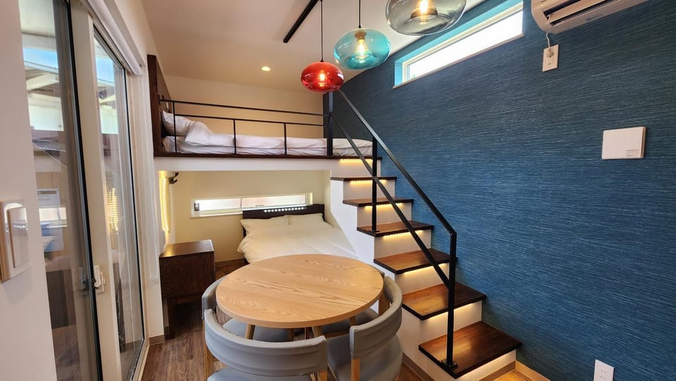 Bed, Living room, Photo of the whole room, Seating area, Dining area, Bedroom, bunk bed
