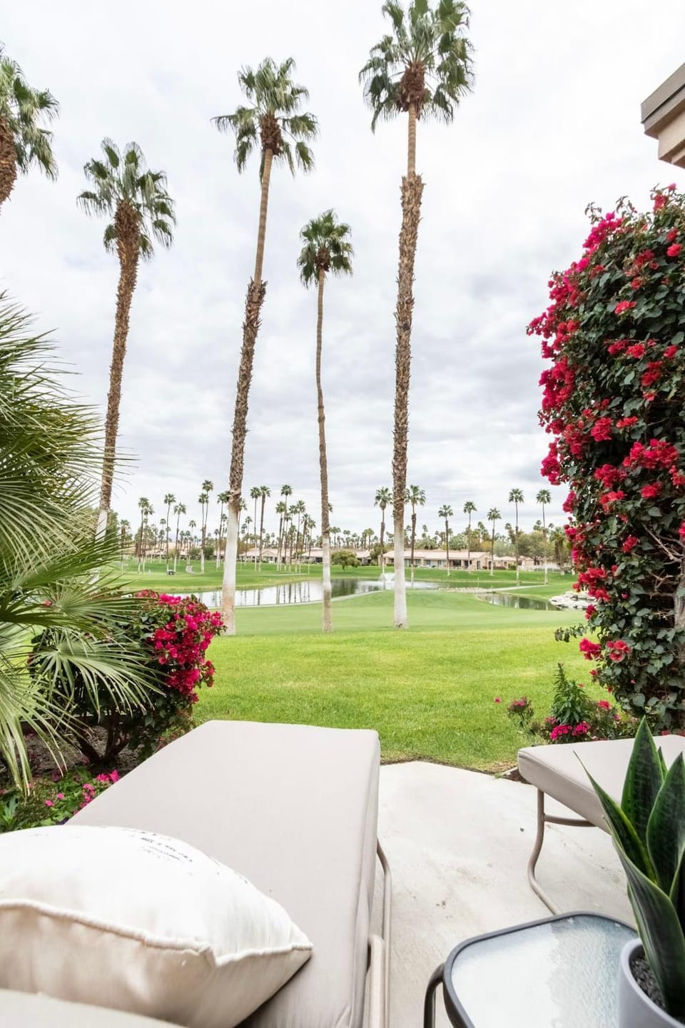 Paradise Point- Green View, Tennis, and Activity Club Villa in Palm Desert