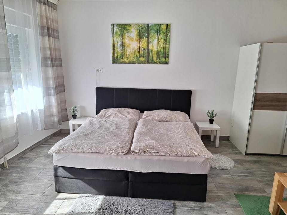 Bed, Bedroom, wardrobe