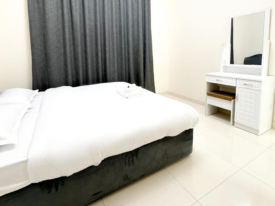 Bed, Photo of the whole room, Bedroom, hair dresser
