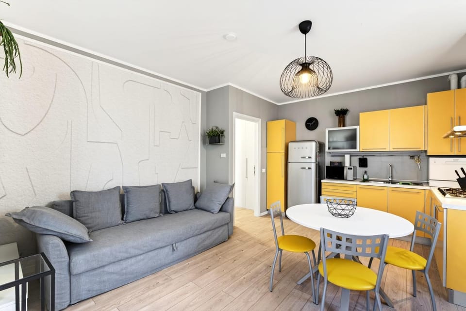 Kitchen or kitchenette, Living room, Dining area