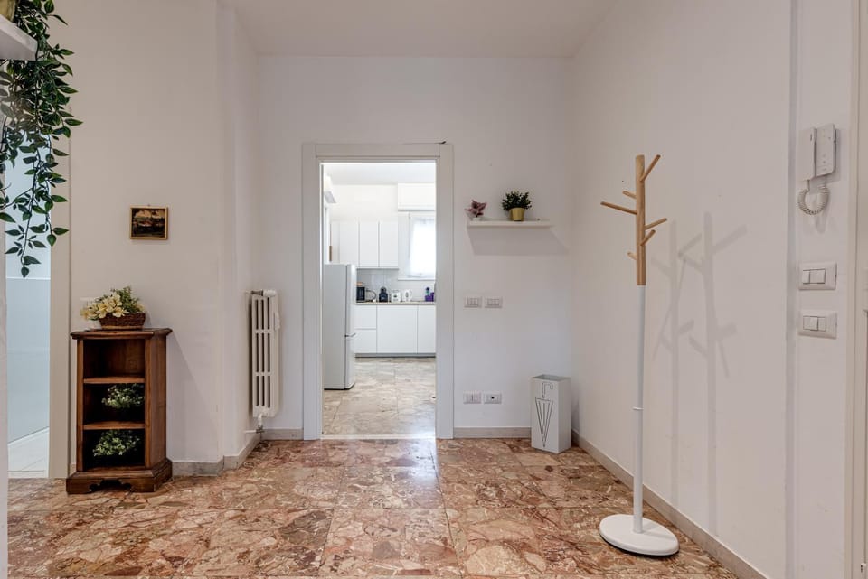 Sunny Nest Florence - Near City Center Apartment in Florence