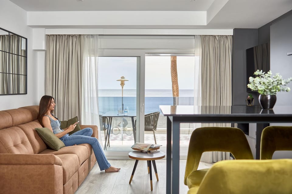 Apartaments Paseo Marítimo by Expoholidays Apartment in Almería