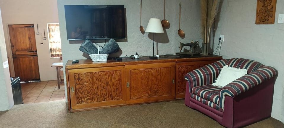 Cradle Thatch Accommodation Apartment in Gauteng