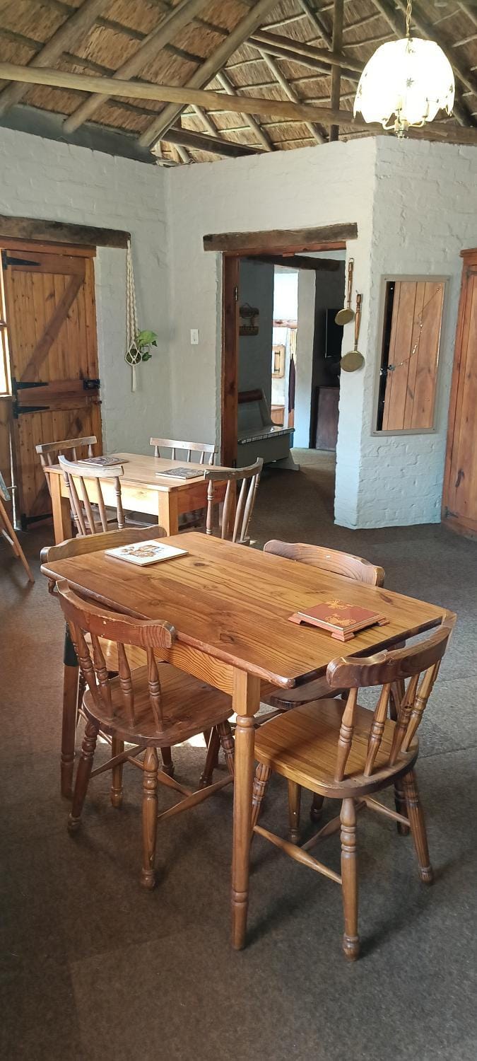 Cradle Thatch Accommodation Apartment in Gauteng