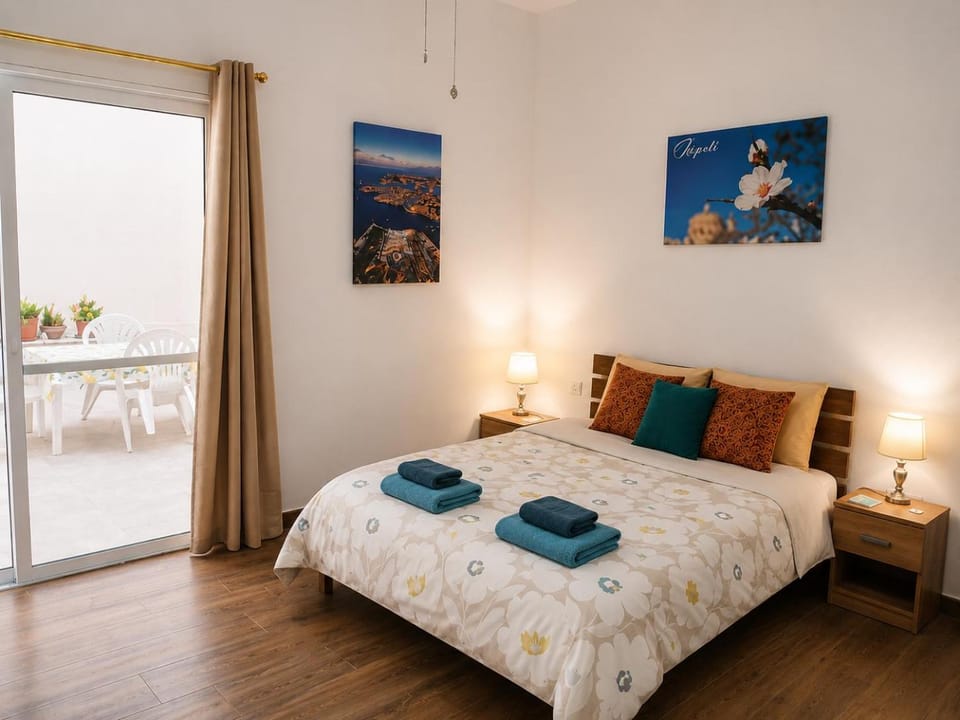 Ephesus Court Apartment Near the Sea Apartment in Saint Paul's Bay