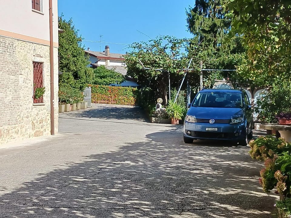 Street view, Parking