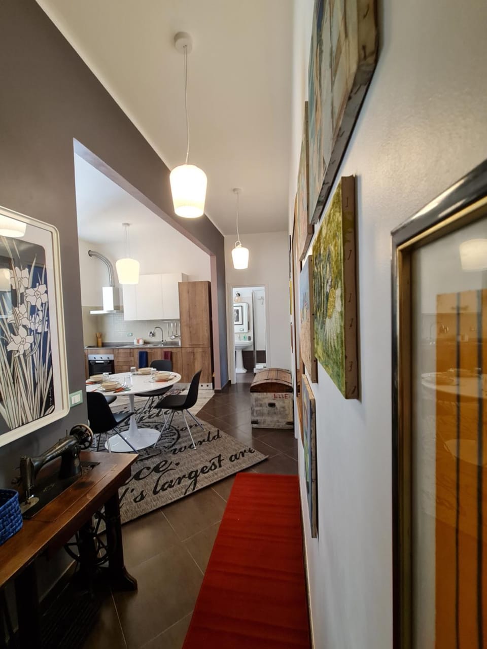 Kitchen or kitchenette, Living room