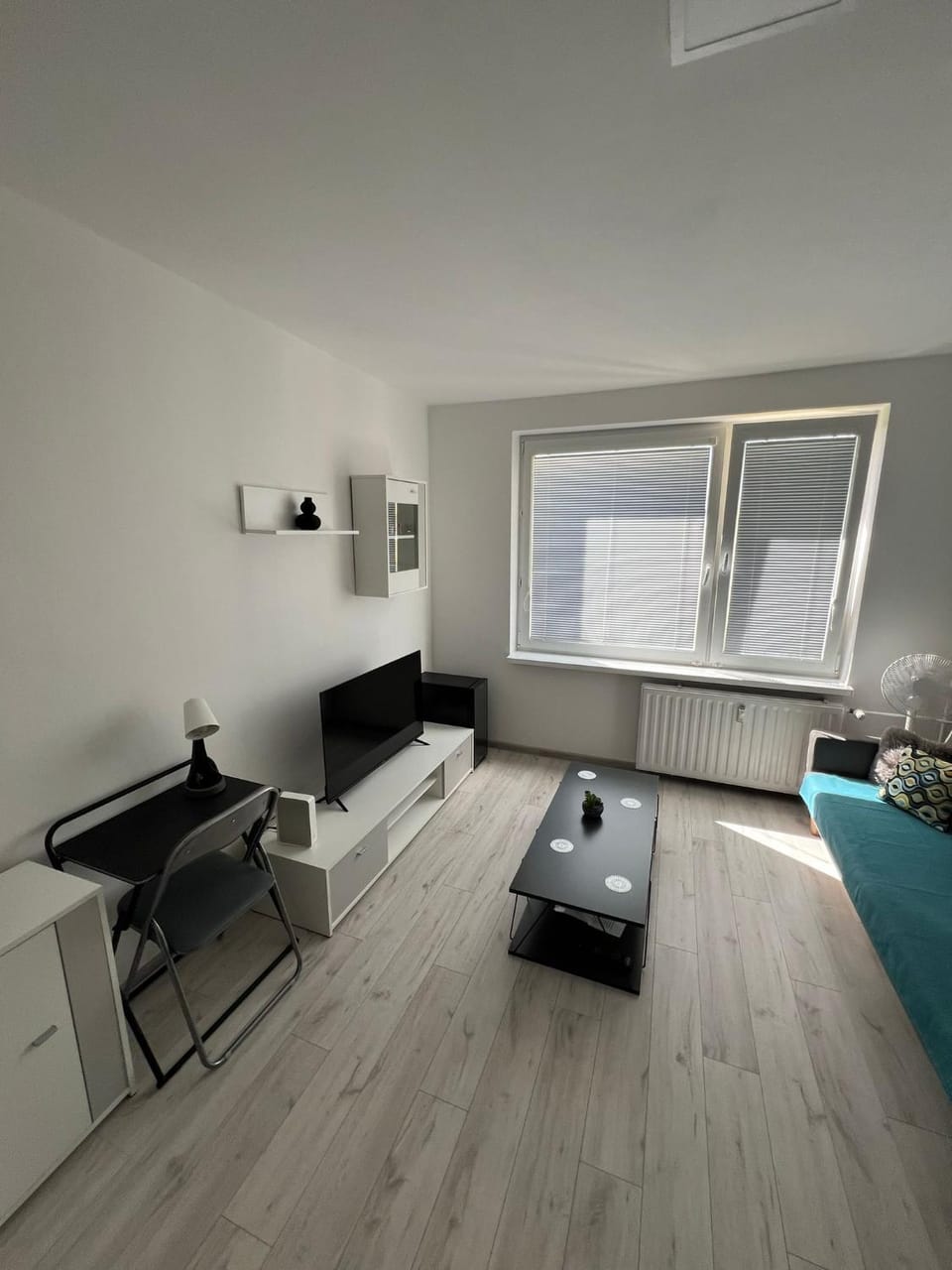 TV and multimedia, Living room, hair dresser