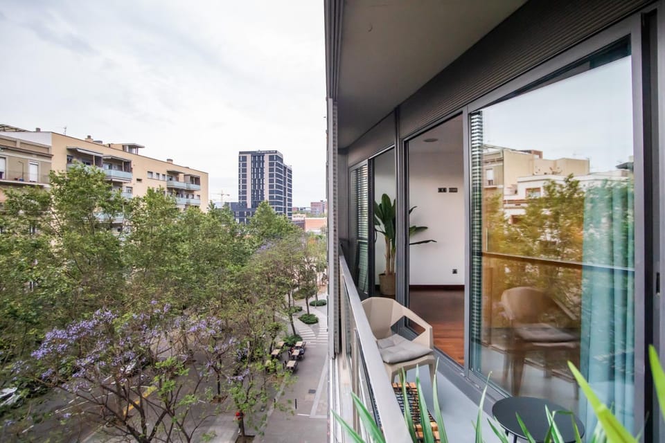 42BADR1040 New & Bright Apartment PobleNou Apartment in Barcelona