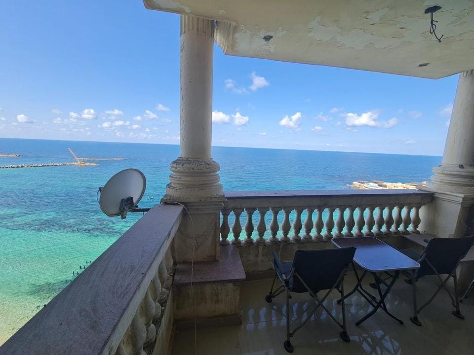 View (from property/room), Balcony/Terrace, Seating area, Sea view