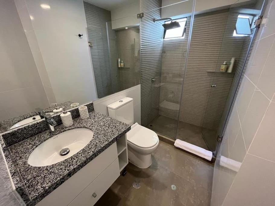 Shower, Bathroom, towels