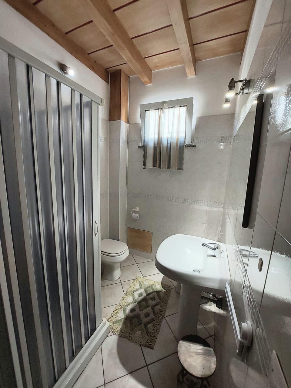 SWEET HOME- AMPIO BIVANO A 10 MINUTI DALLE SPIAGGE House in Quartu Sant'Elena