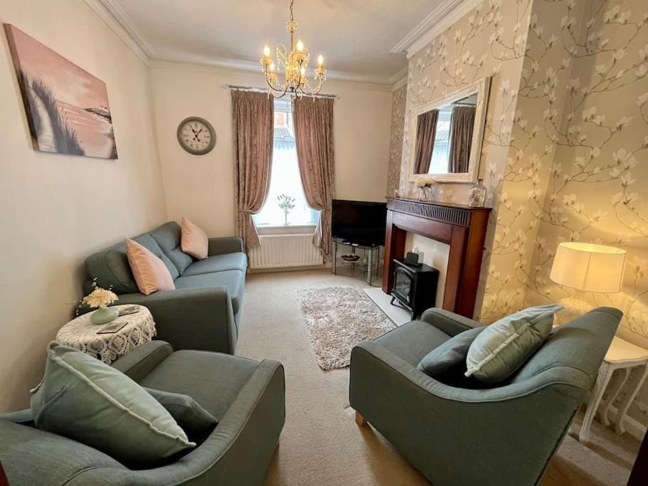 Scoresby Retreat - Whitby Holiday Home House in England