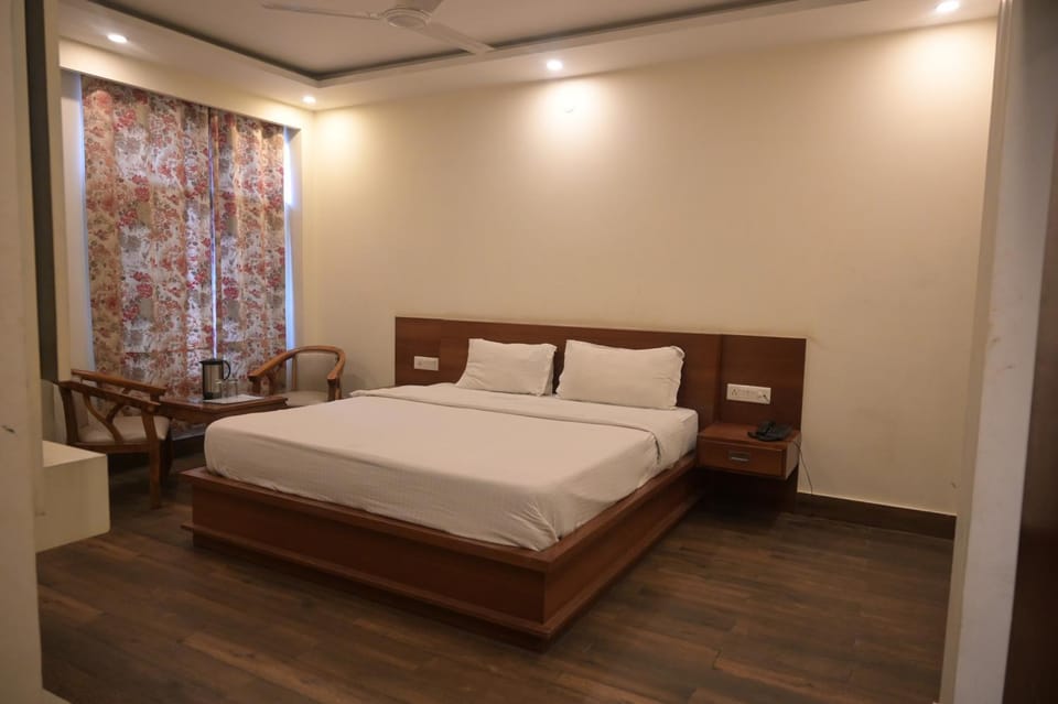 hotel apple blossom 2 minutes walking from Mall road Bed and Breakfast in Manali