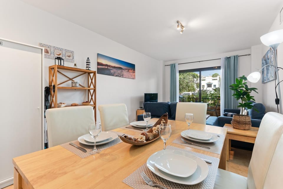 Beach apartment in La Duquesa Marina Apartment in Costa del Sol