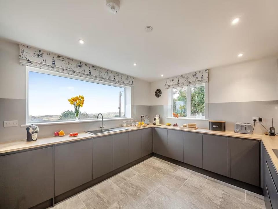 Bodwennol - a stunning house! House in Aberdyfi