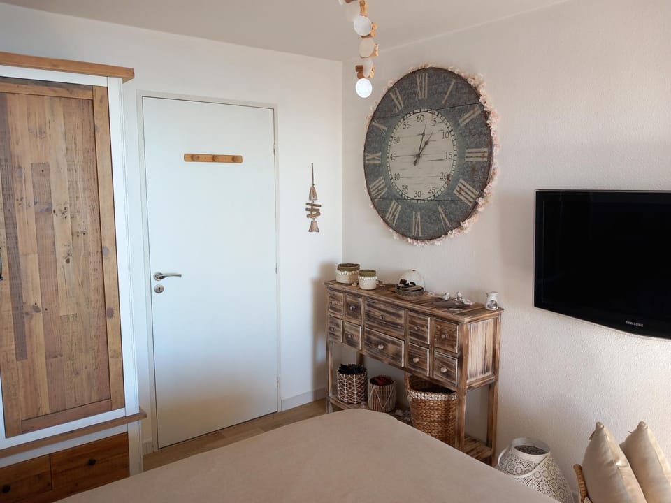 Chambre d'hôte - vue mer au mont Saint-Clair Vacation rental in Occitanie
