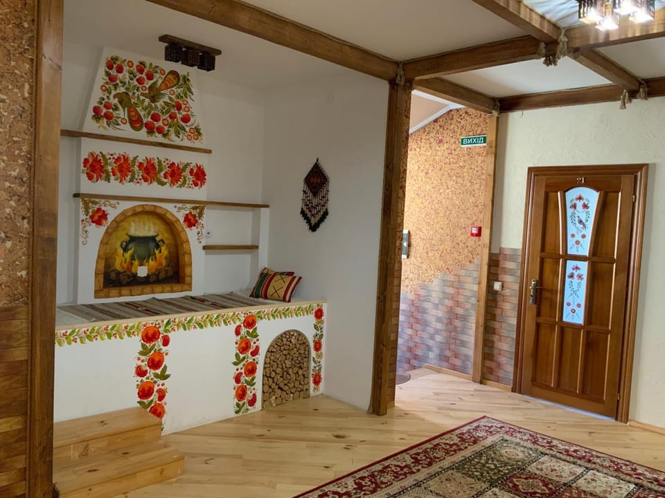Гостьовий двір РіОНІ Bed and Breakfast in Lviv Oblast