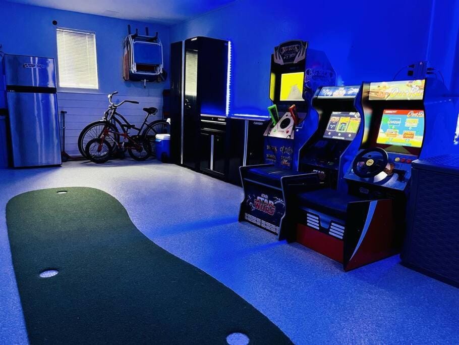 Canal Beach Home With Your Own Arcade! House in Ocean City
