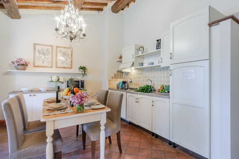 Maria Farmhouse Apartment in Wine Resort in Lucca Apartment in Capannori