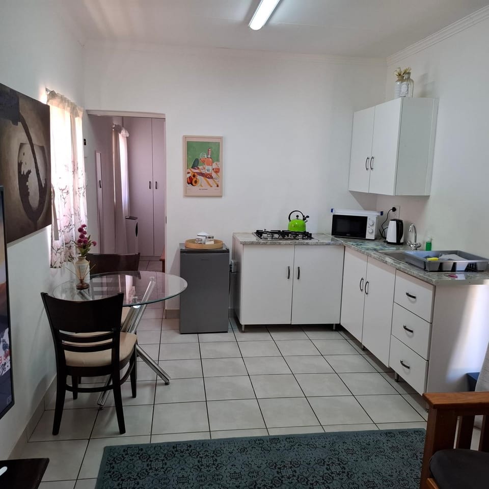 Albert's Nest Apartment in South Africa