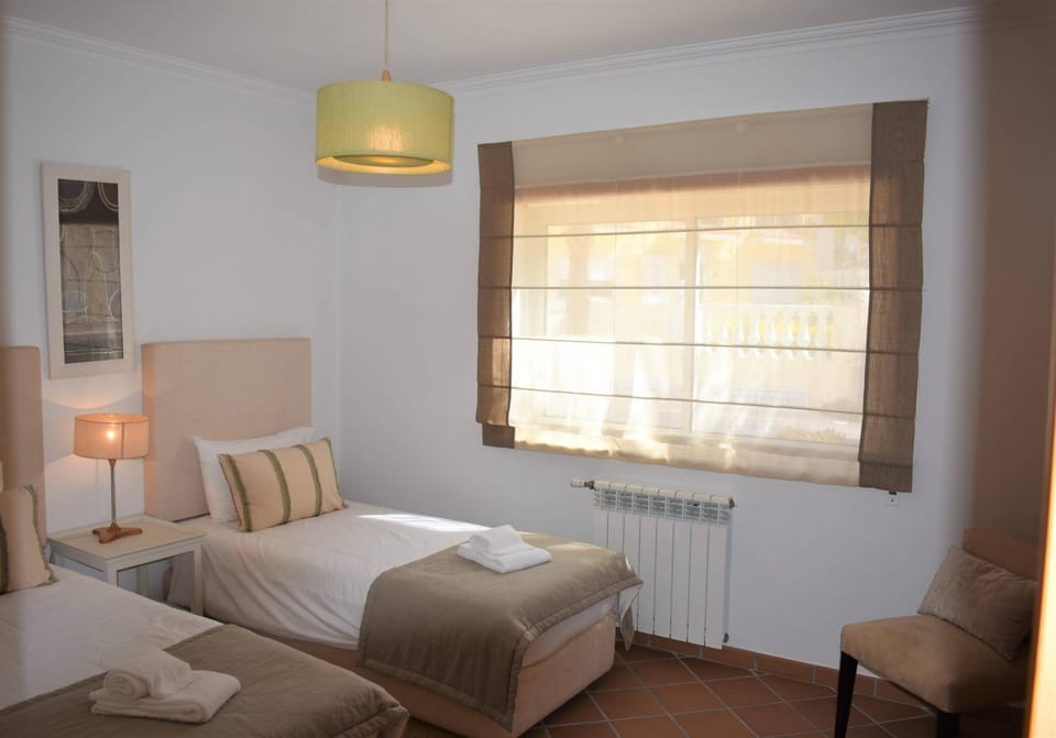 T2 pool, golf, Praia del Rey, Óbidos C8 Apartment in Amoreira