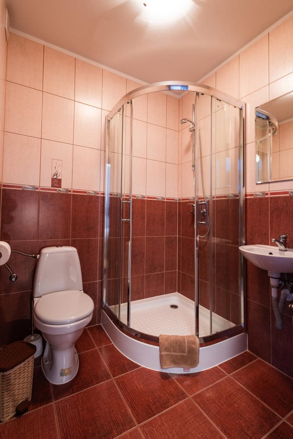 Shower, Toilet, Bathroom, towels