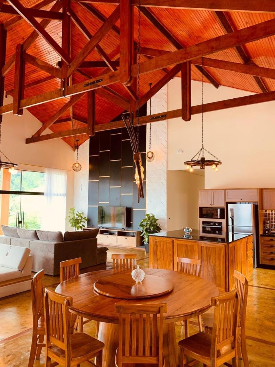 Kitchen or kitchenette, Living room, Dining area, pet friendly