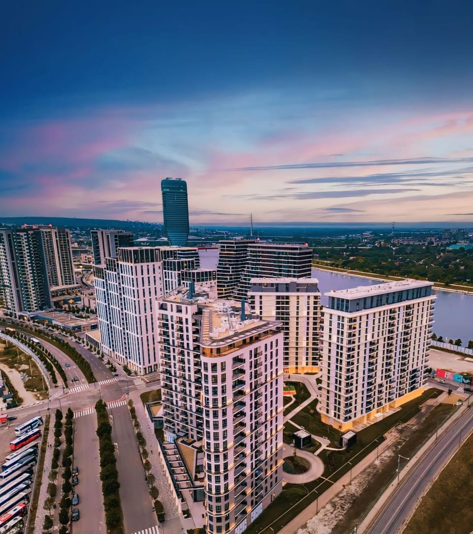 Property building, Day, Neighbourhood, Natural landscape, Bird's eye view