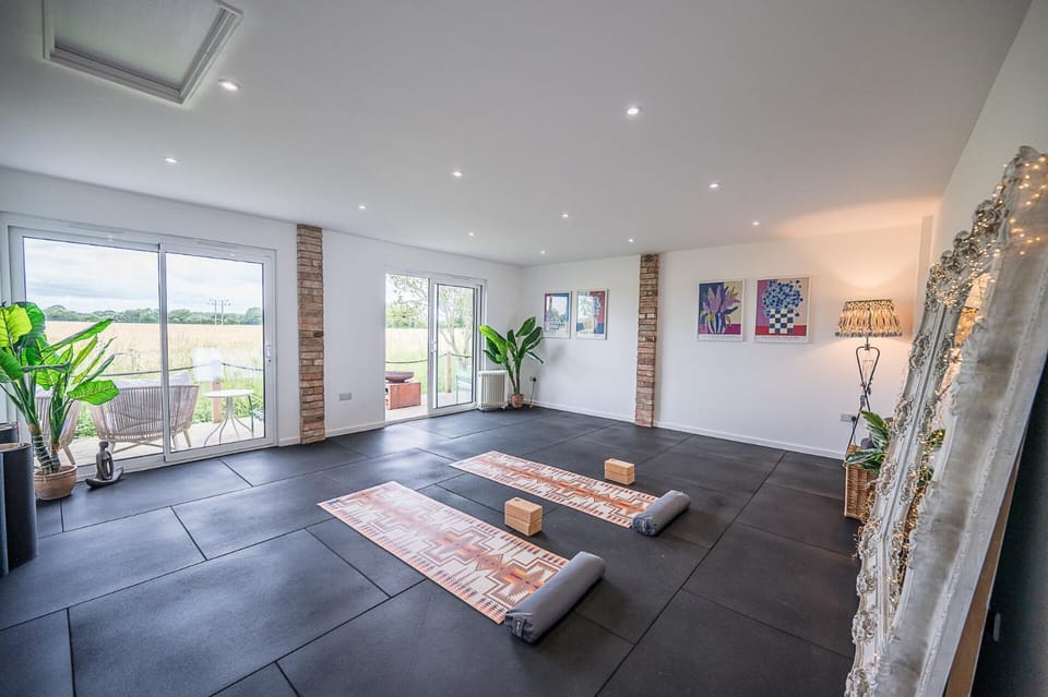 Toad Hall Lodges - Luxury Glamping Lodges Near Southwold! Nature lodge in Suffolk Coastal District