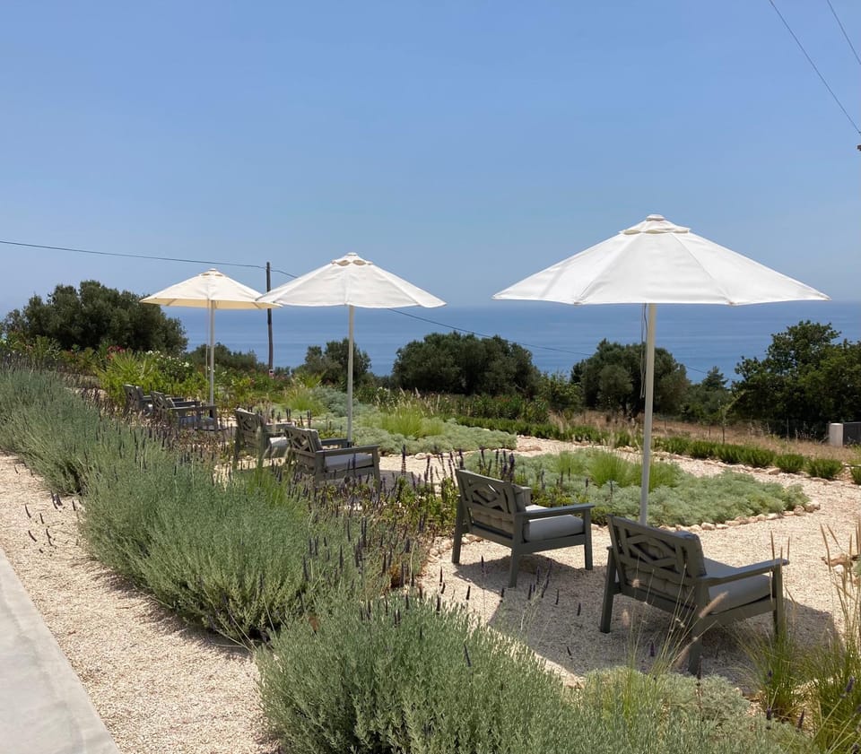 Garden view, Sea view