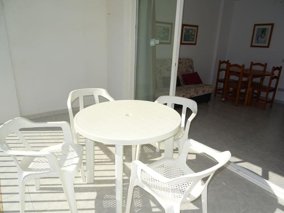 AL203 céntrico, piscina y garaje AL203 Apartment in Alcossebre