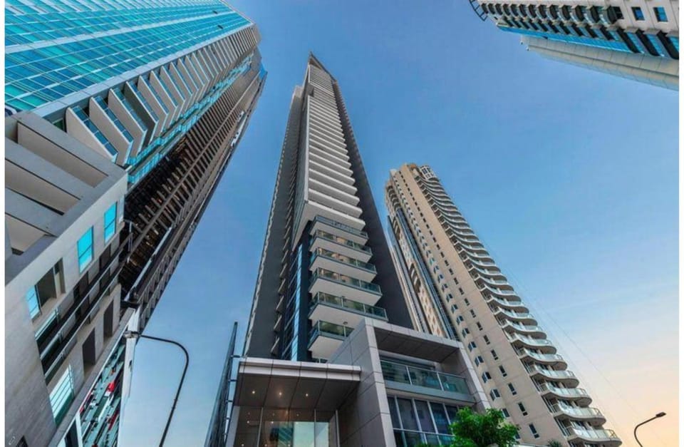 Property building, Day, City view