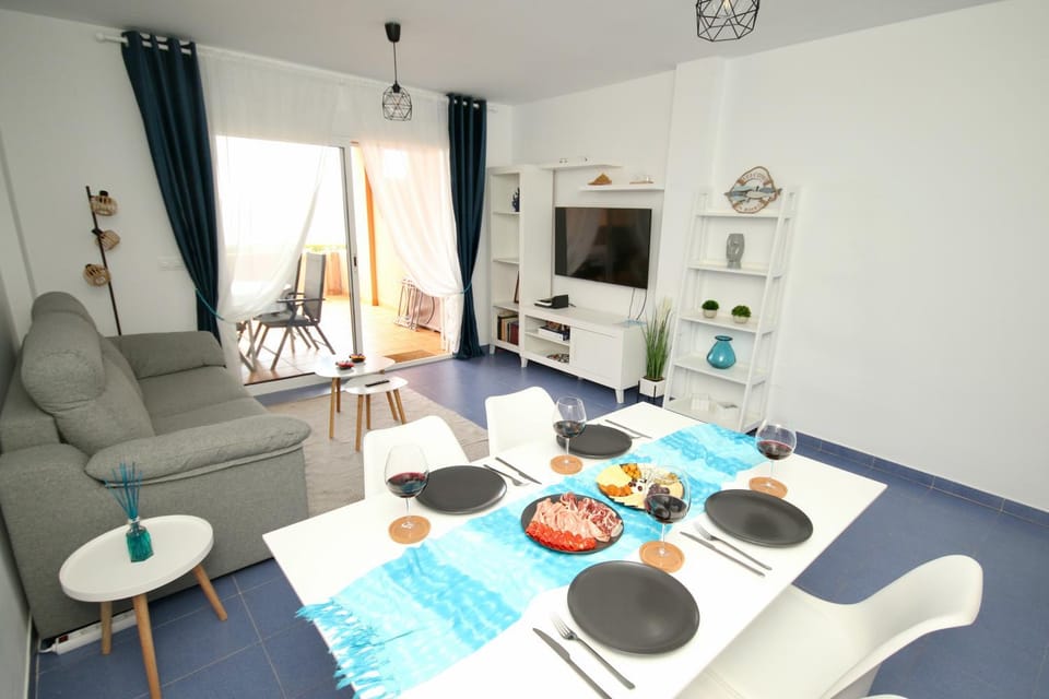 TV and multimedia, Balcony/Terrace, Living room, Dining area