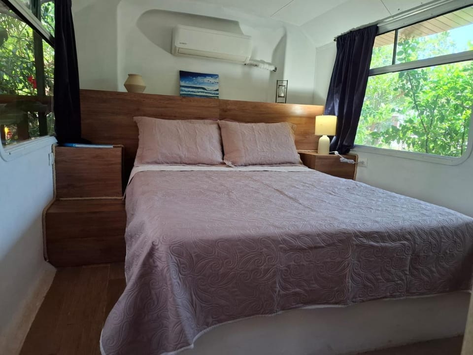 Casa Bus los Guanacastes House in Guanacaste Province