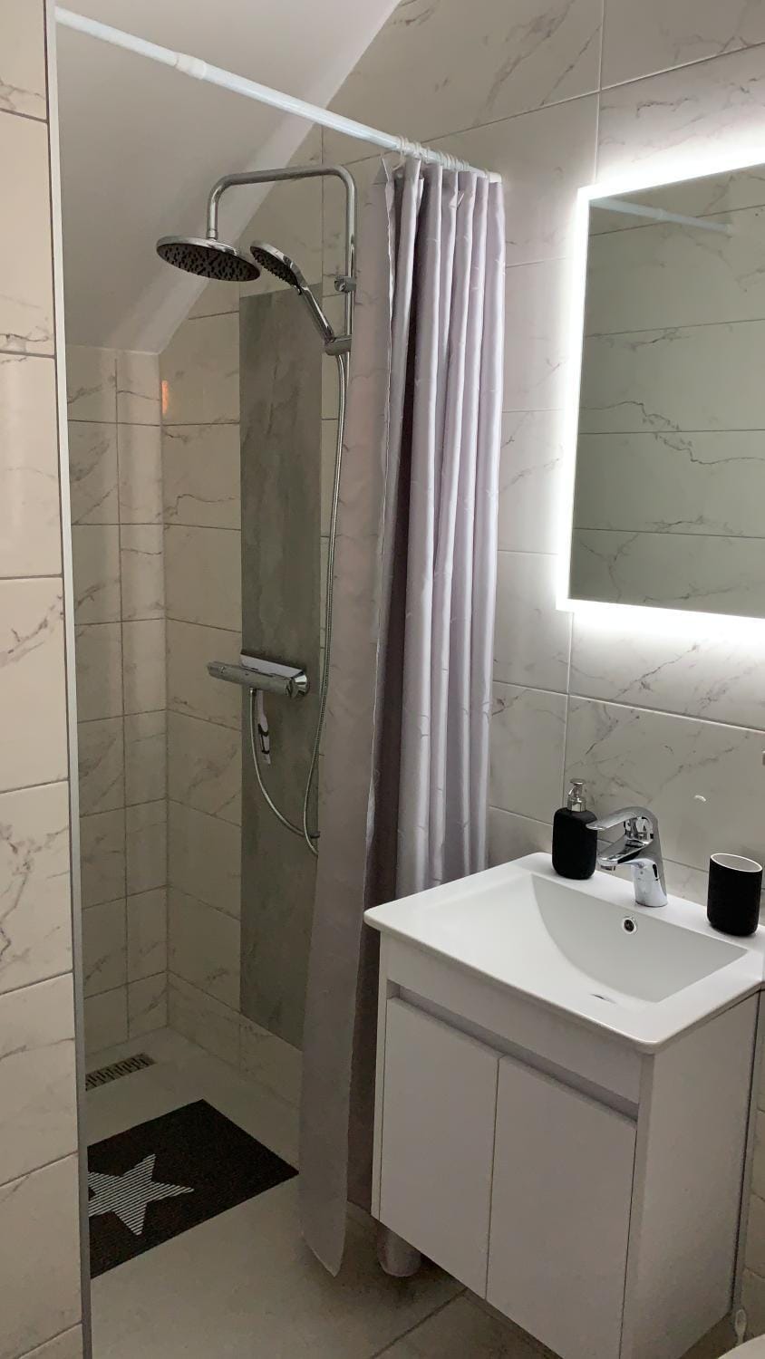 Shower, Bathroom