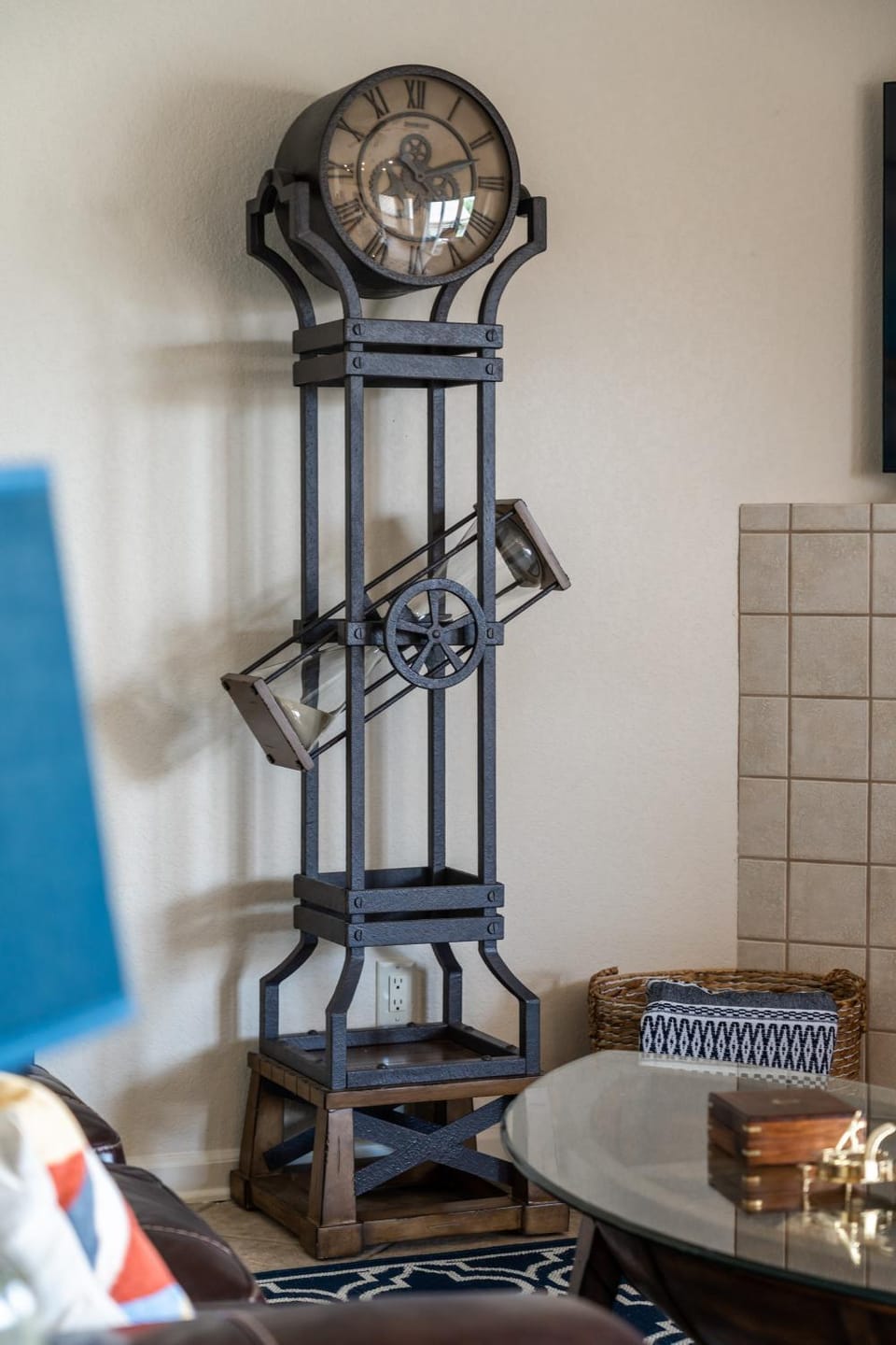 Living room, Decorative detail