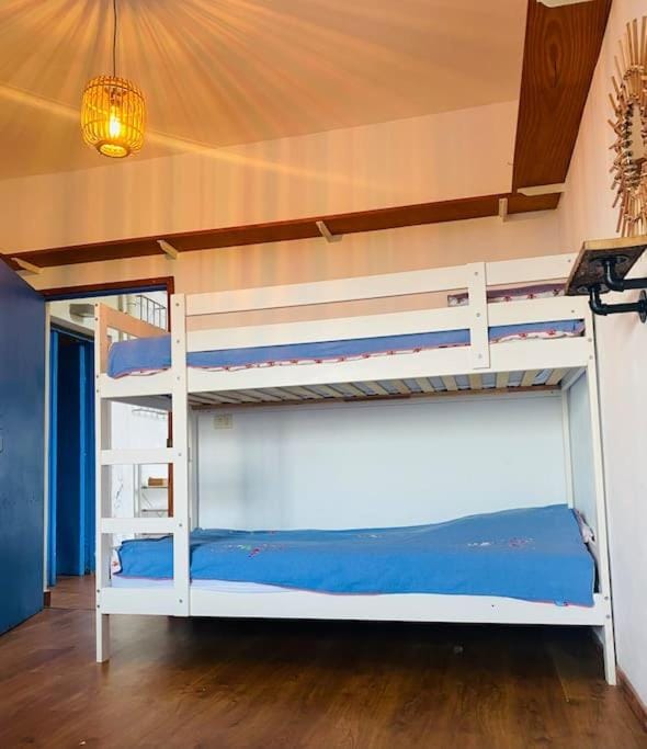 bunk bed