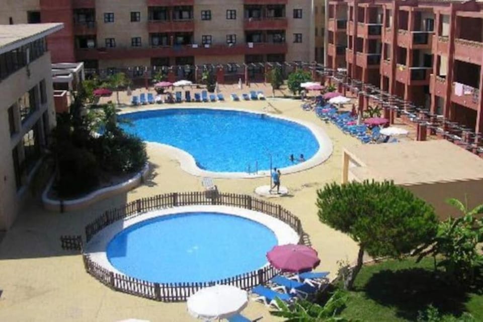 Garden, Swimming pool