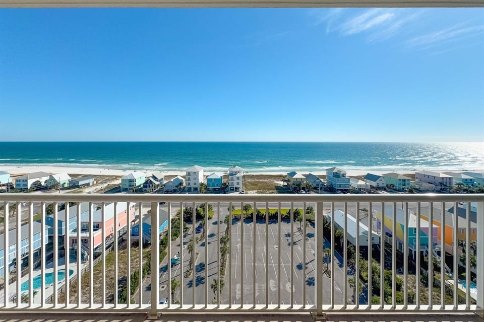 Sanibel unit 1203-Amazing Views-Short Walk to Beach-Sleeps 6-Lagoon Access Apartment in West Beach