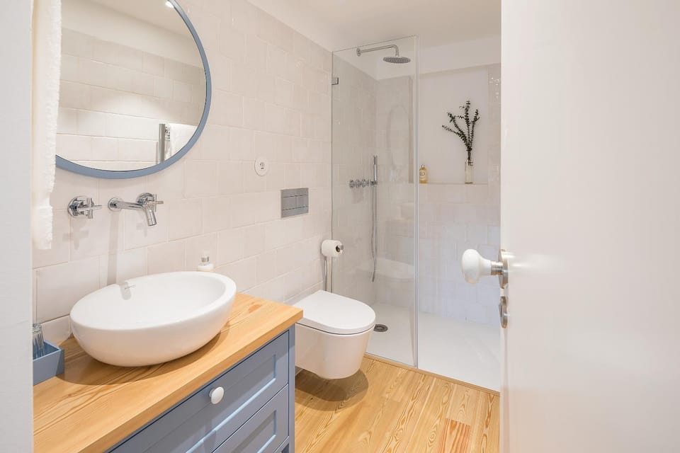 Shower, Toilet, Bathroom