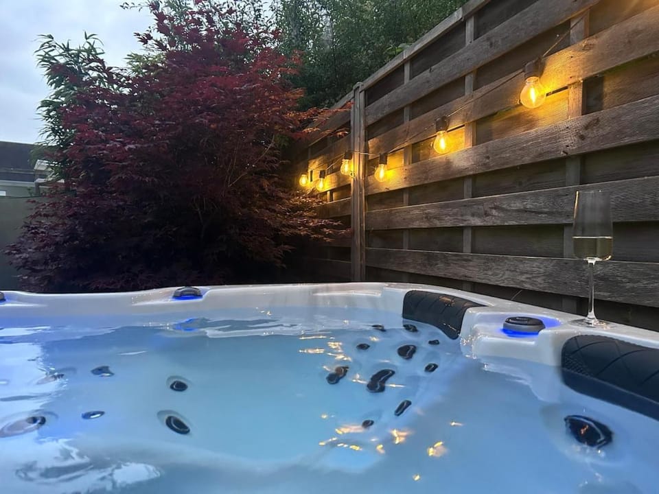 Hot Tub, Hot Tub, Spa and wellness centre/facilities, Spa and wellness centre/facilities